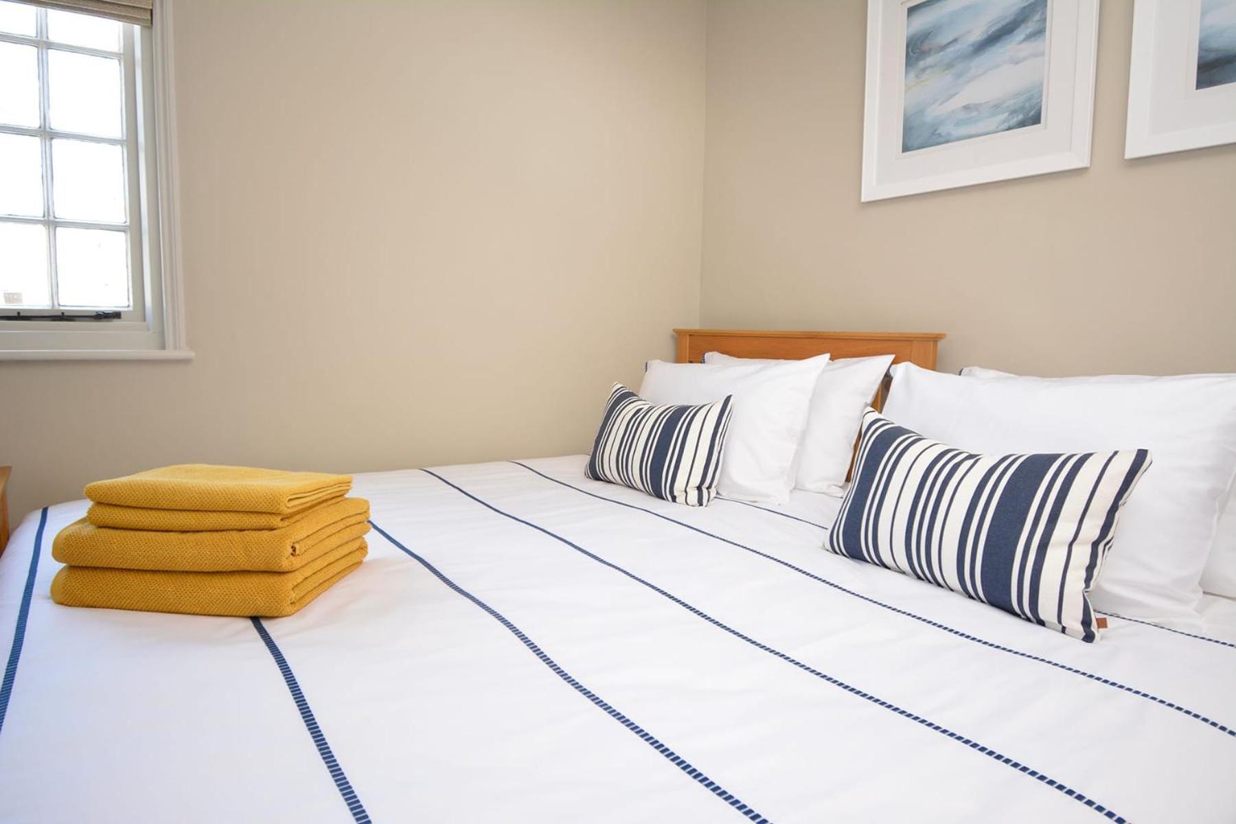 Bosun Cottage - Boutique Retreat On The Beach Deal Extérieur photo